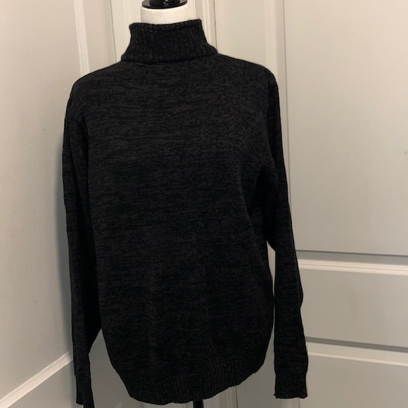 Oscar De La Renta Mens sweatshirt - Picture 4 of 5